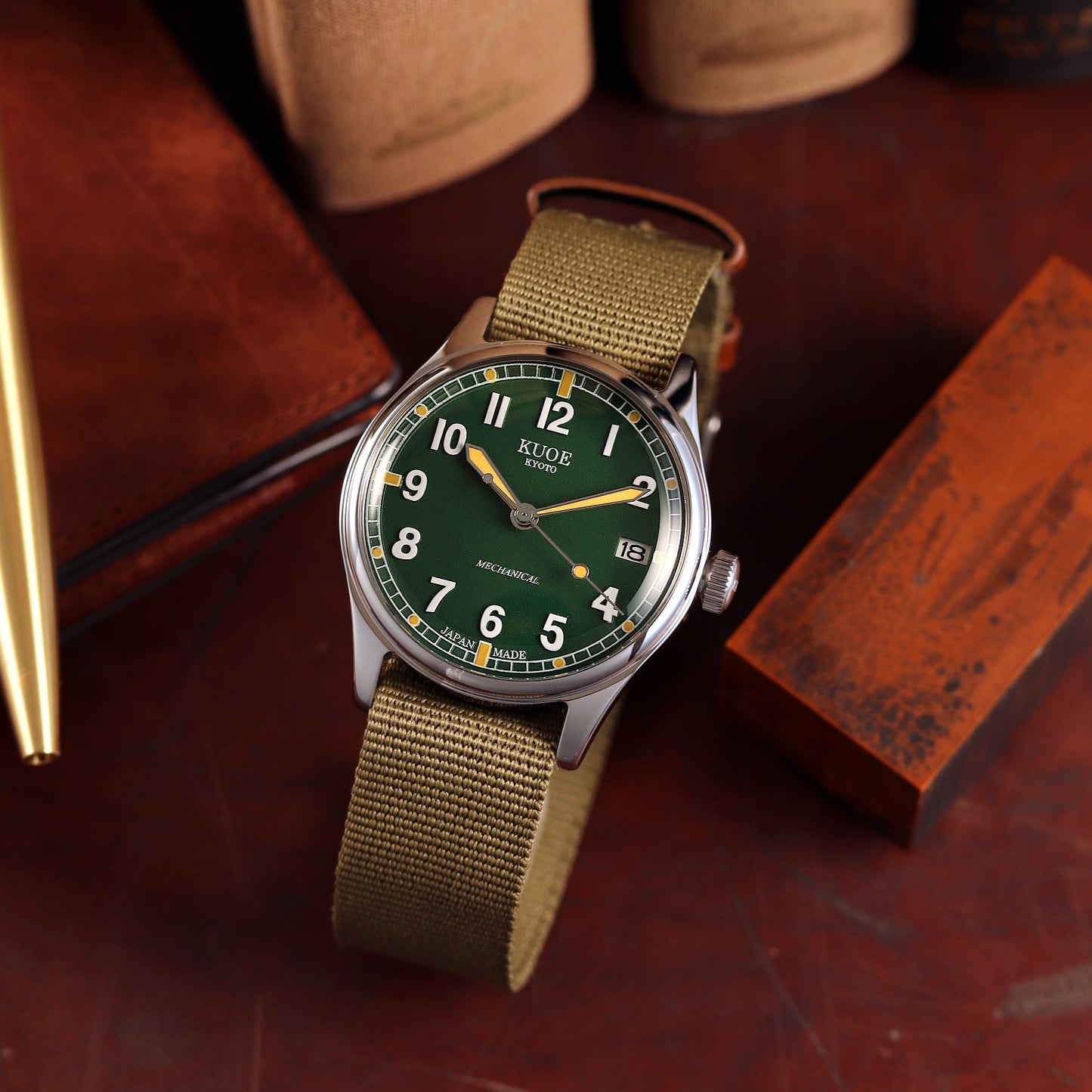 OLD SMITH 90-002 Automatic Green (with date)