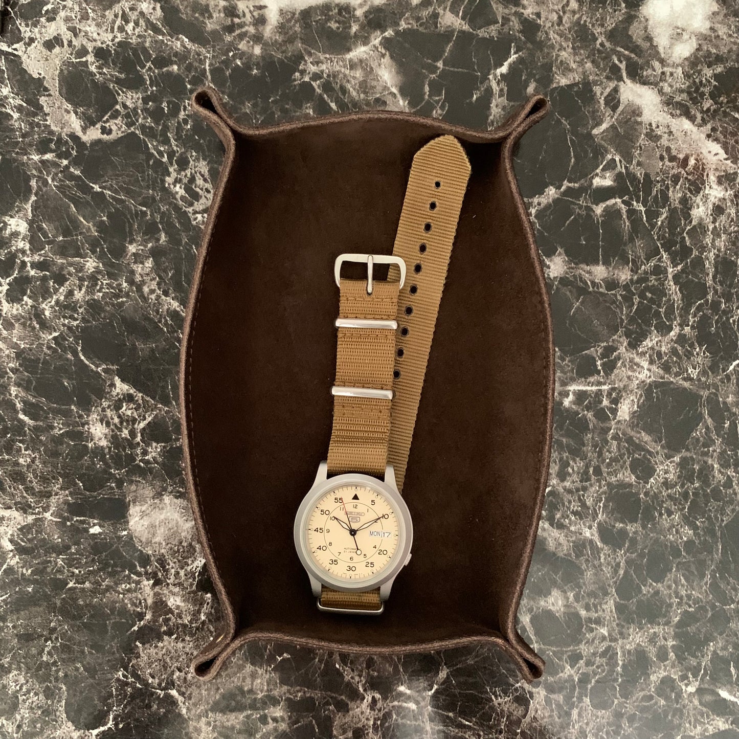 Suede Valet Tray (M)