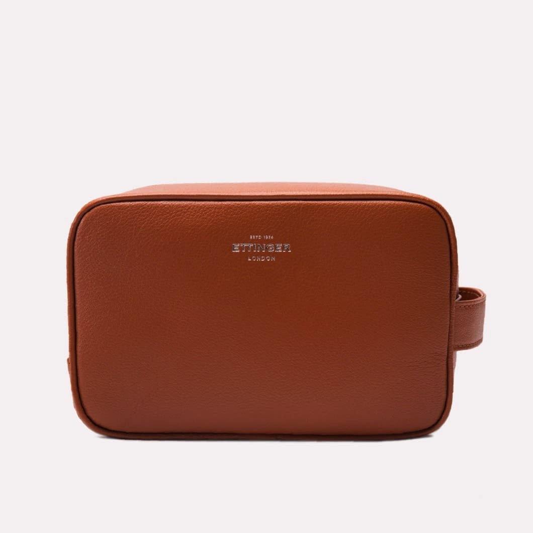 Capra Wash Bag - onlybrown