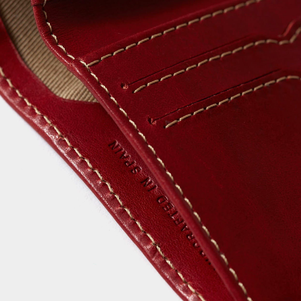 Slim Leather Wallet Costa Rica - Berry