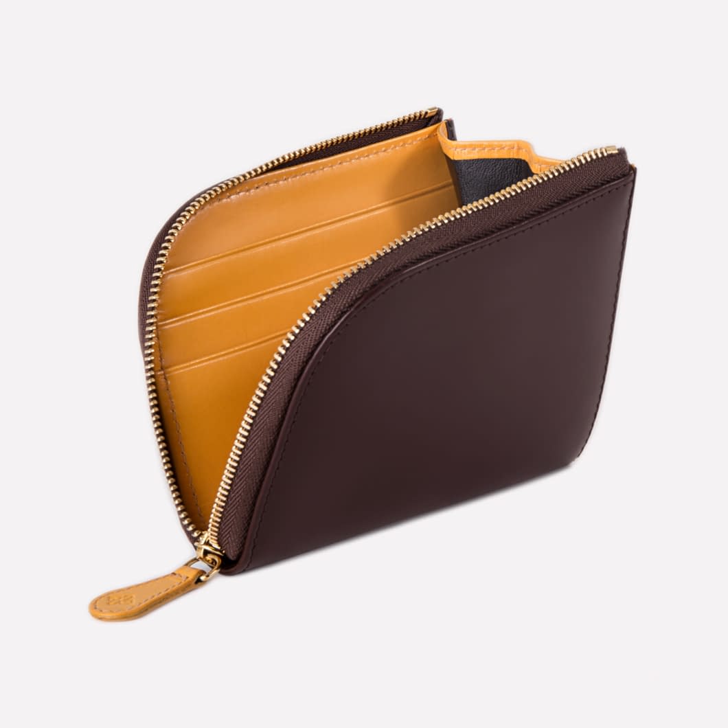 Bridle Zipped Curved Wallet