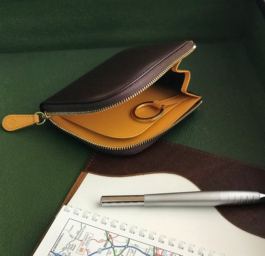 Bridle Zipped Curved Wallet