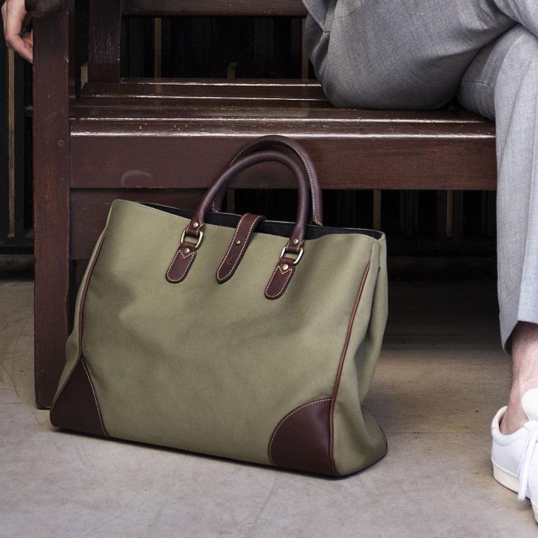 Piccadilly Canvas Tote - Olive